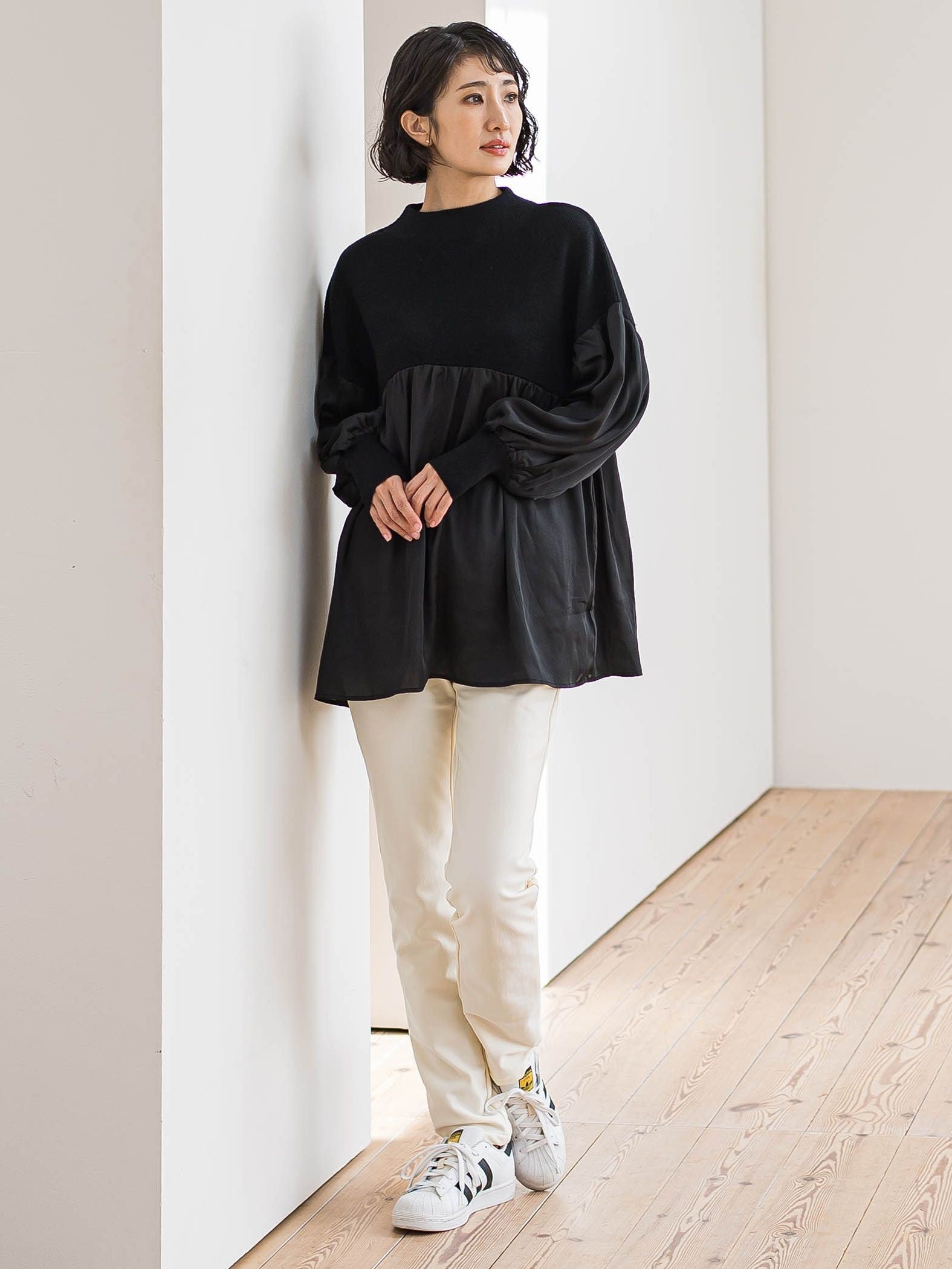 【WEB限定】”1枚でサマになる”とろみサテンふんわりニット