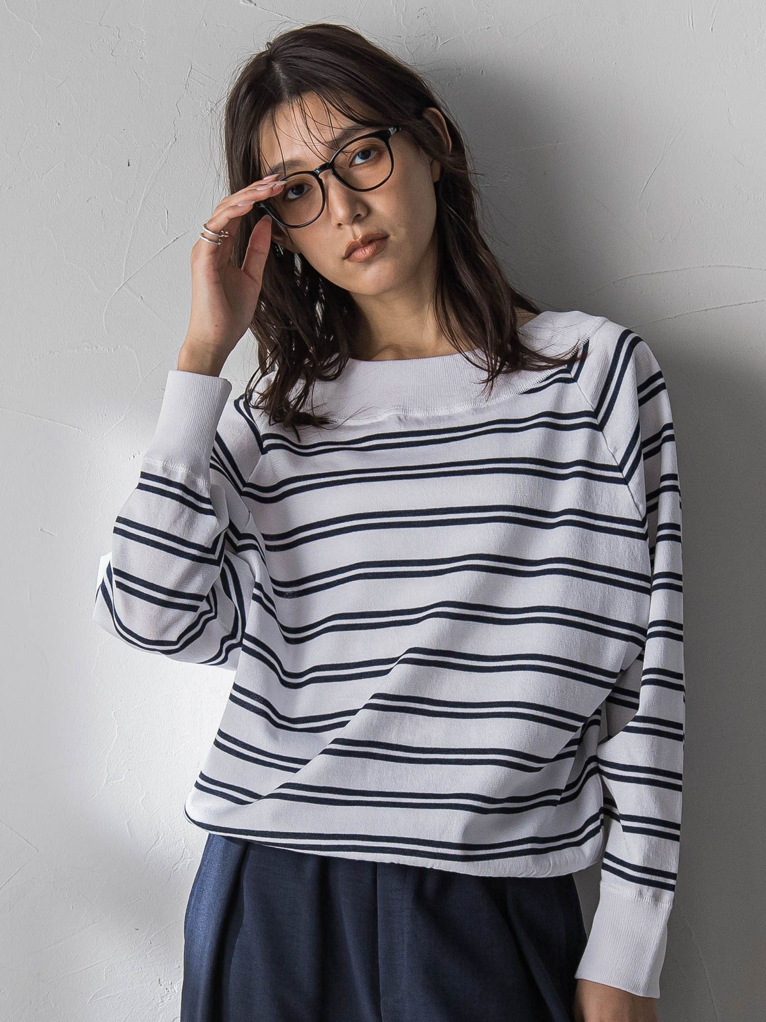 LEVITA Vネックドルマンニットプルオーバー