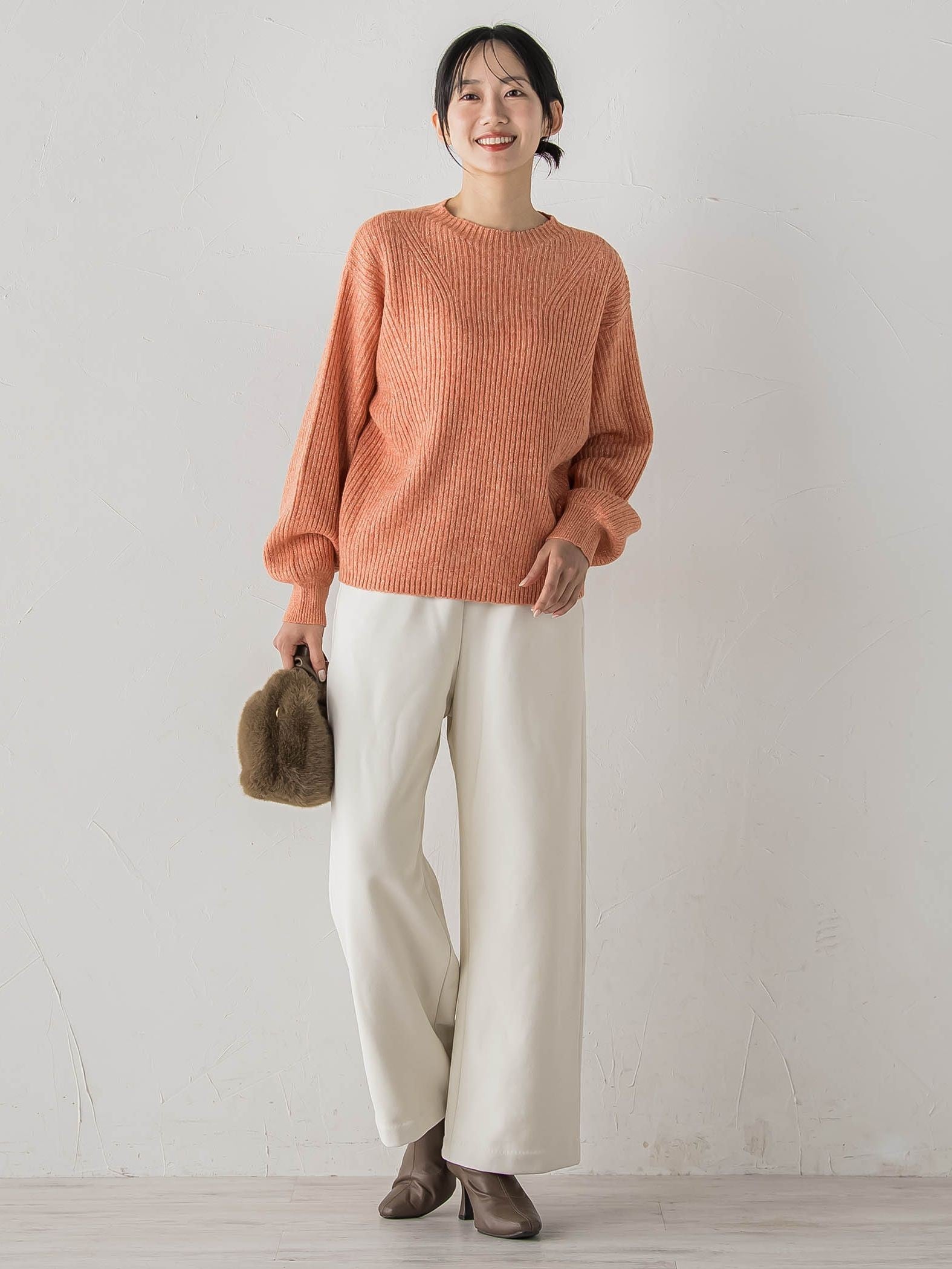 【WEB限定カラーあり】ラメボトルネックプルオーバー≪手洗い可能≫