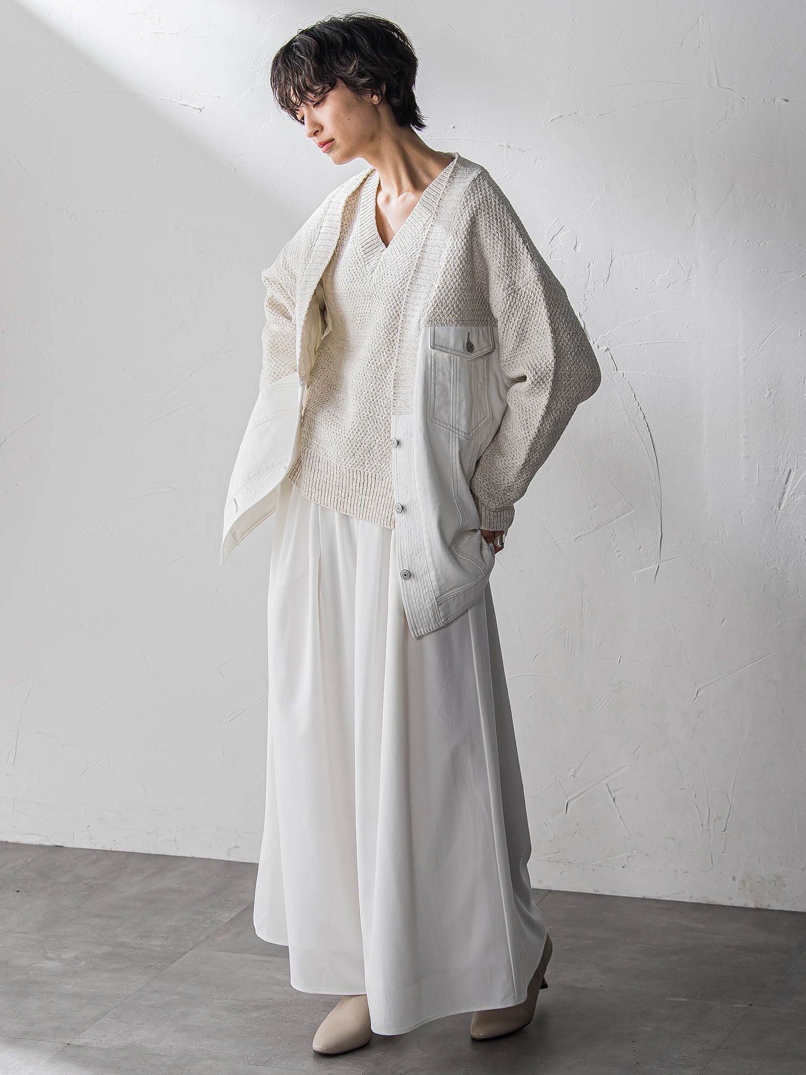 デニムドッキングVネックニットプルオーバー≪洗濯機で洗える≫