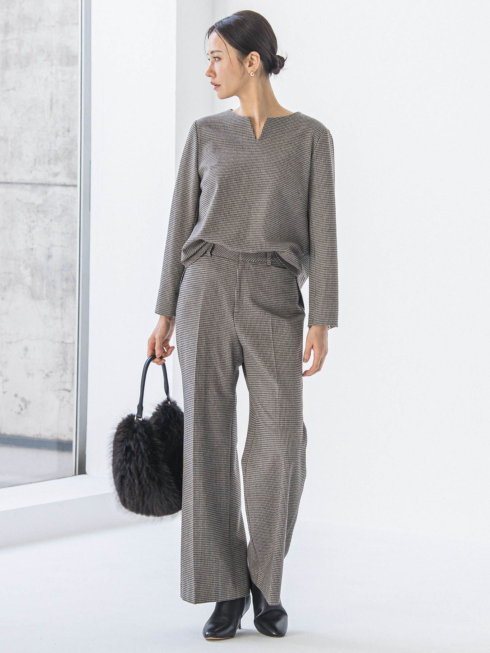 両面起毛キーネックブラウス＜WEB限定11号サイズ＞