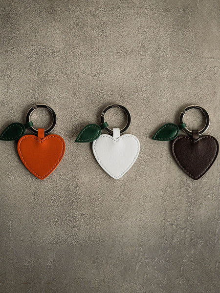 【APPLE LEATHER】ハートシルエットチャーム