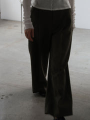 Gabardine tack trousers【日本製】≪手洗い可能≫