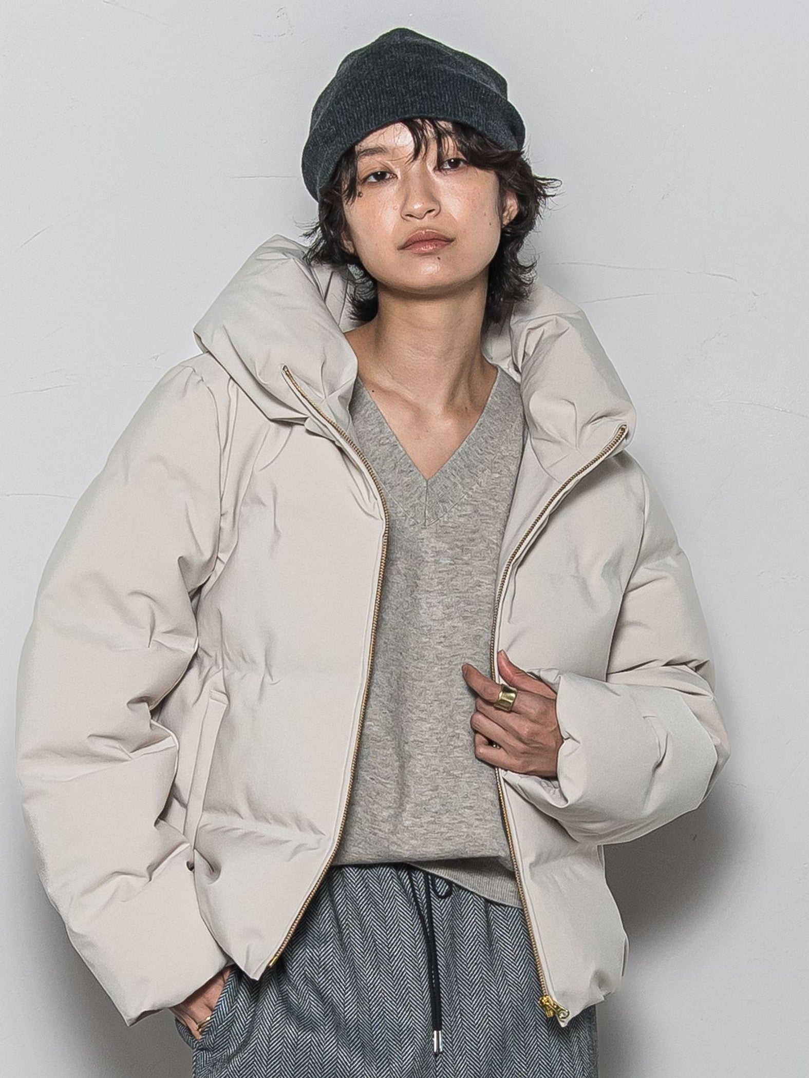 コンパクトシームレスダウンジャケット