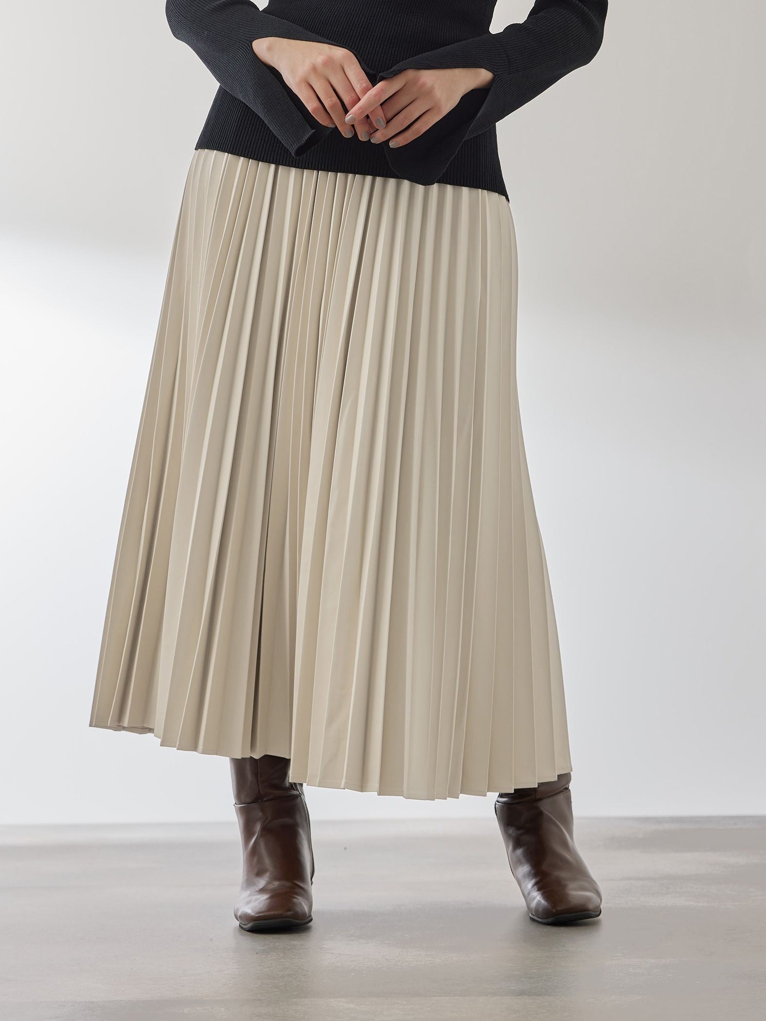 シープナッパチョウプリーツスカート