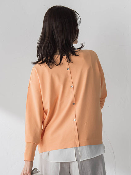 バックボタンデザインニット