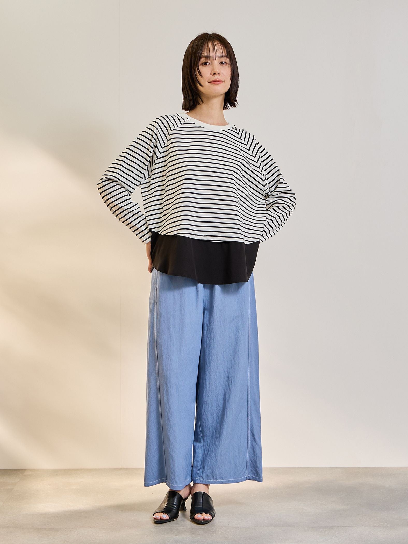 ポンチローマ異素材ラウンドヘムカットソー