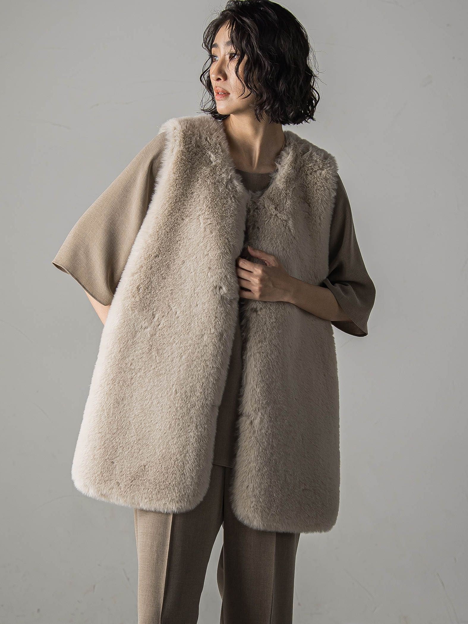 【biyori】”表も裏も主役”リバーシブルフェイクファーベスト