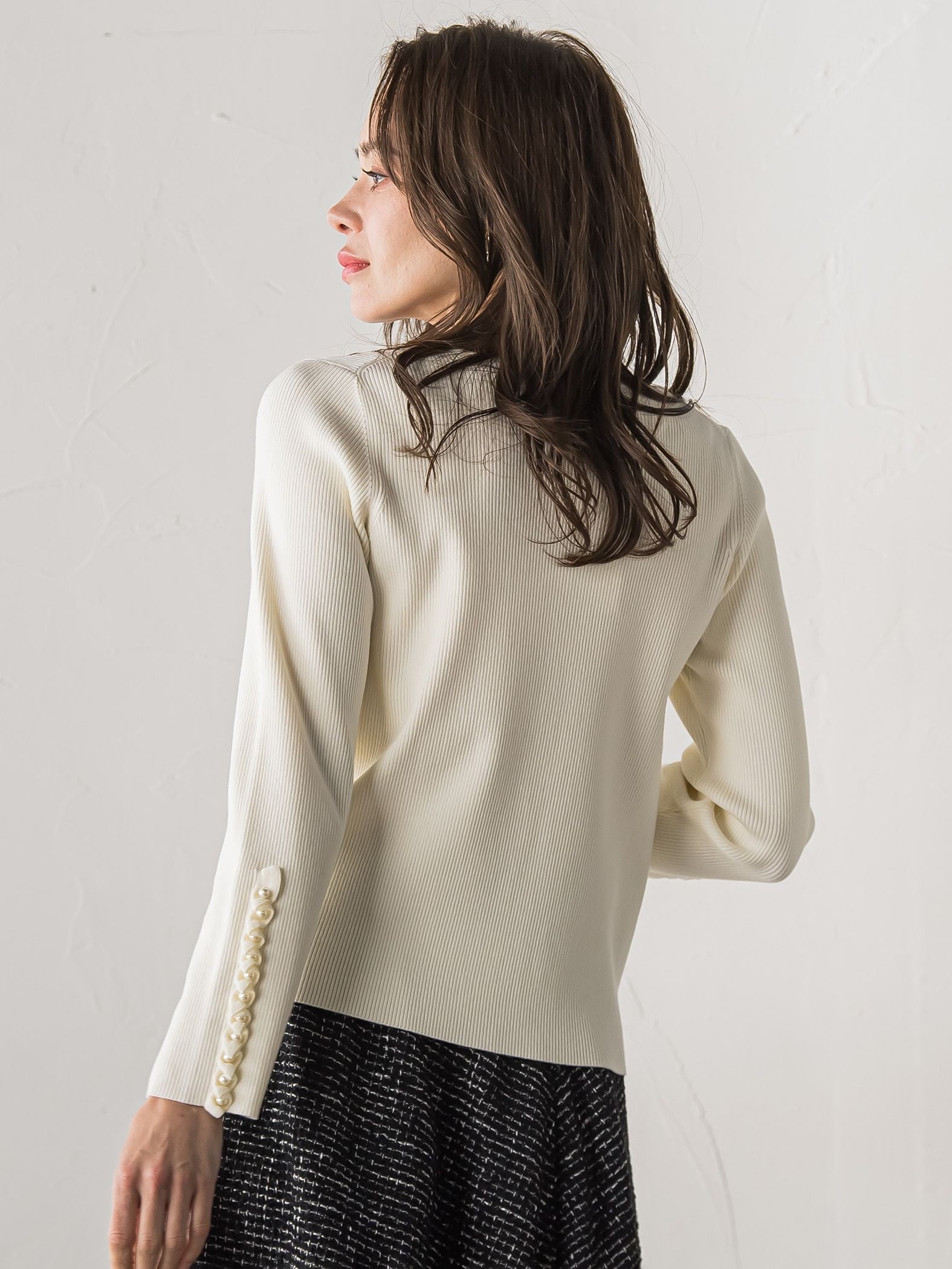 袖フリルパールリブニット