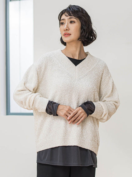 ツヤモールVネックニット