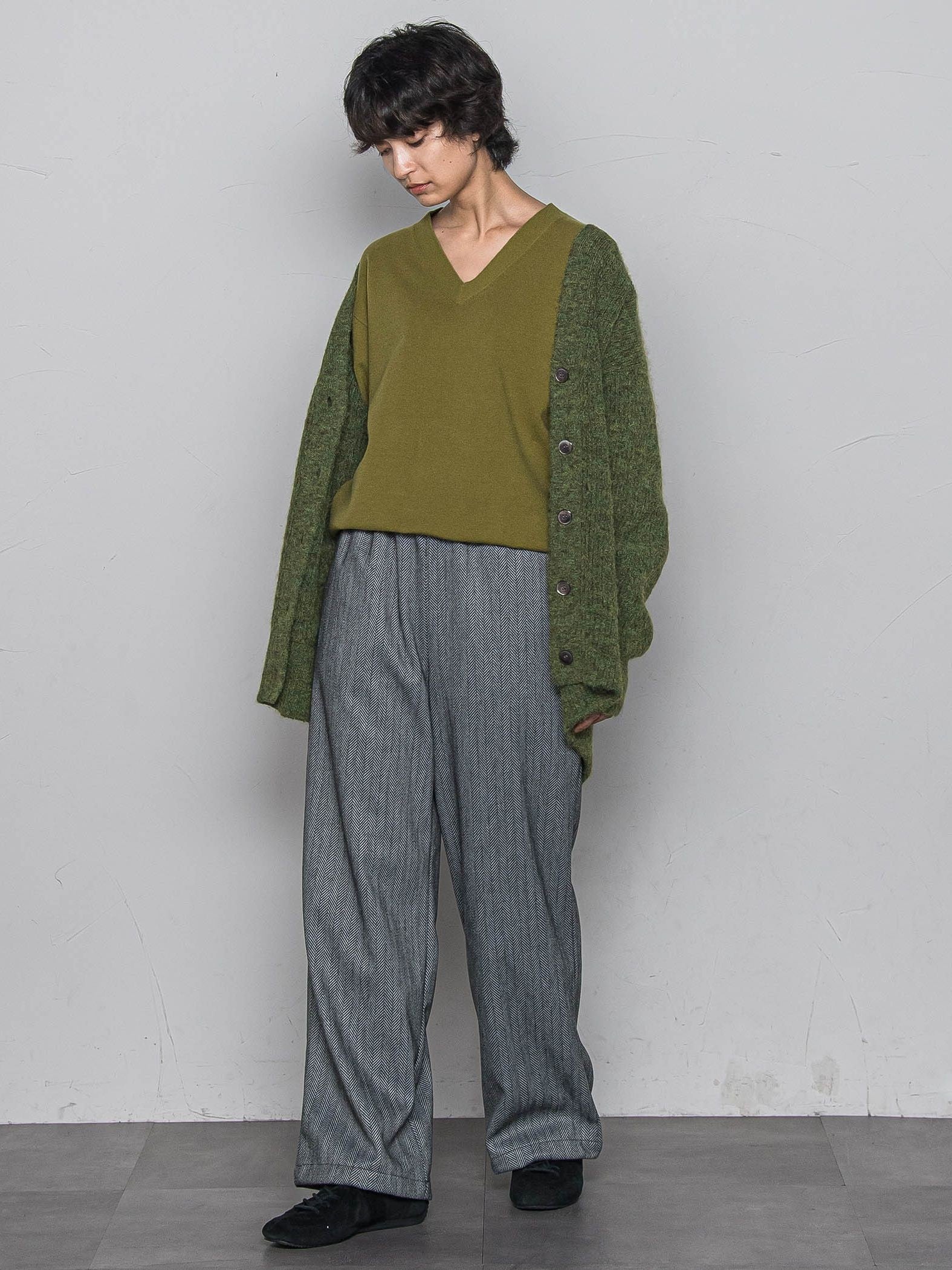 【ふわもち】Vネックニット≪洗濯機で洗える≫