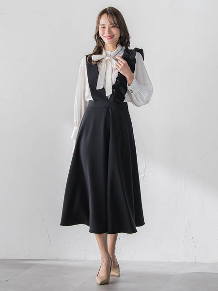 ダンボールフリルジャンパースカート