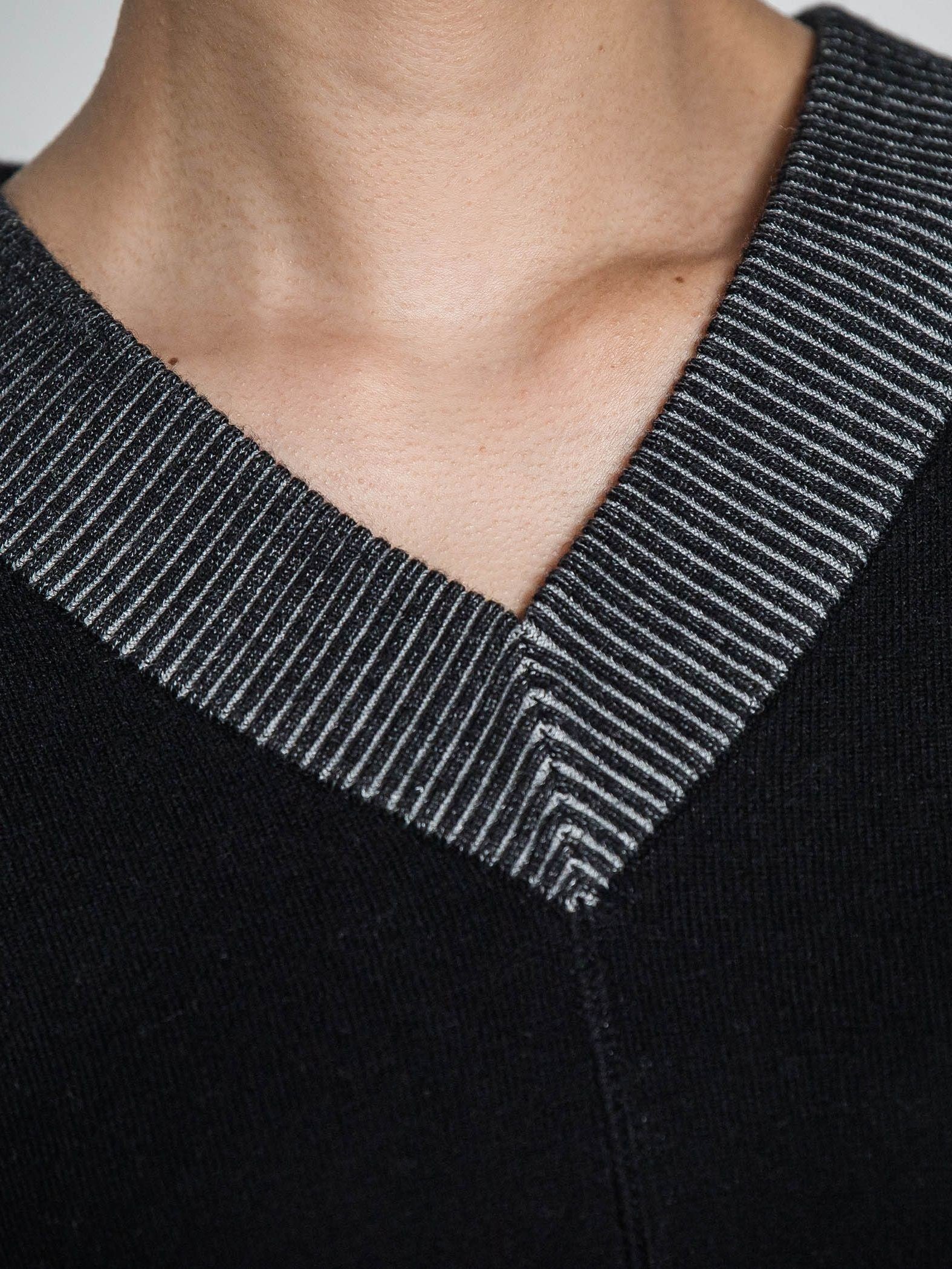 今日の気分で着回せるリバーシブルニット≪手洗い可能≫