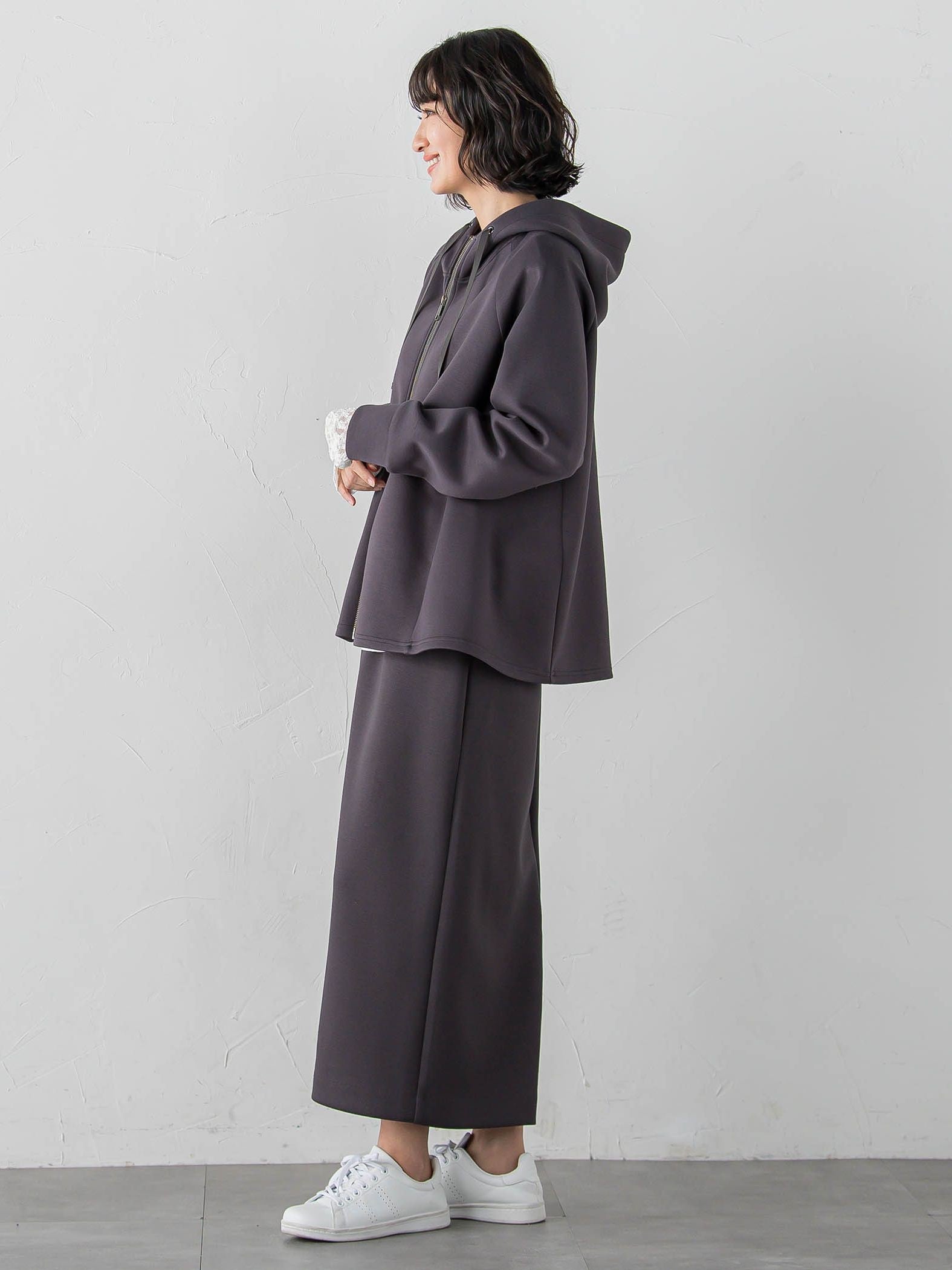 ストレッチダンボールジップパーカー