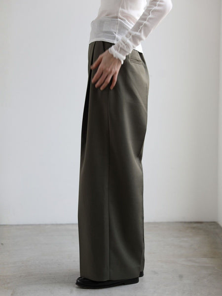 Gabardine tack trousers【日本製】≪手洗い可能≫