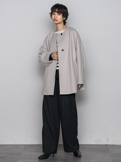 ライトジャージメルトンノーカラーミドルコート