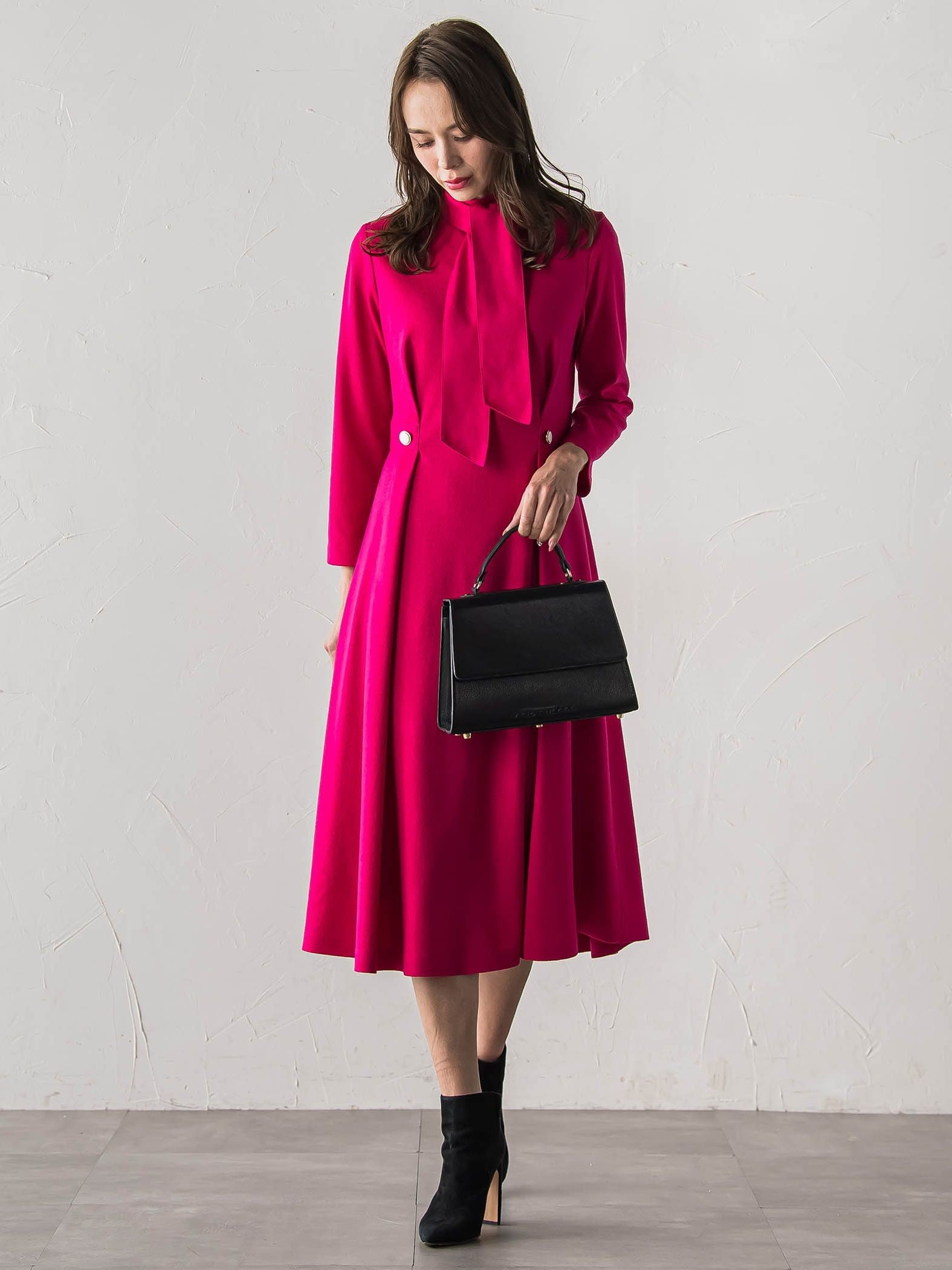 【WEB限定カラーあり/新色追加】ルミナリー圧縮スムースワンピース