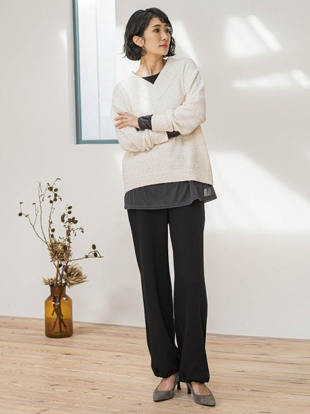 ツヤモールVネックニット