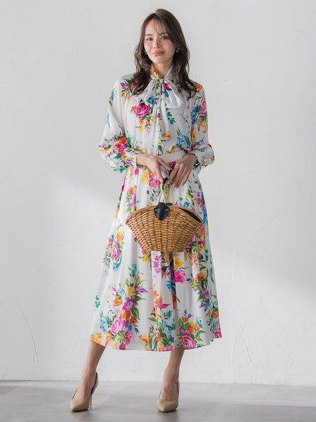 ビッグフラワーブーケスカート