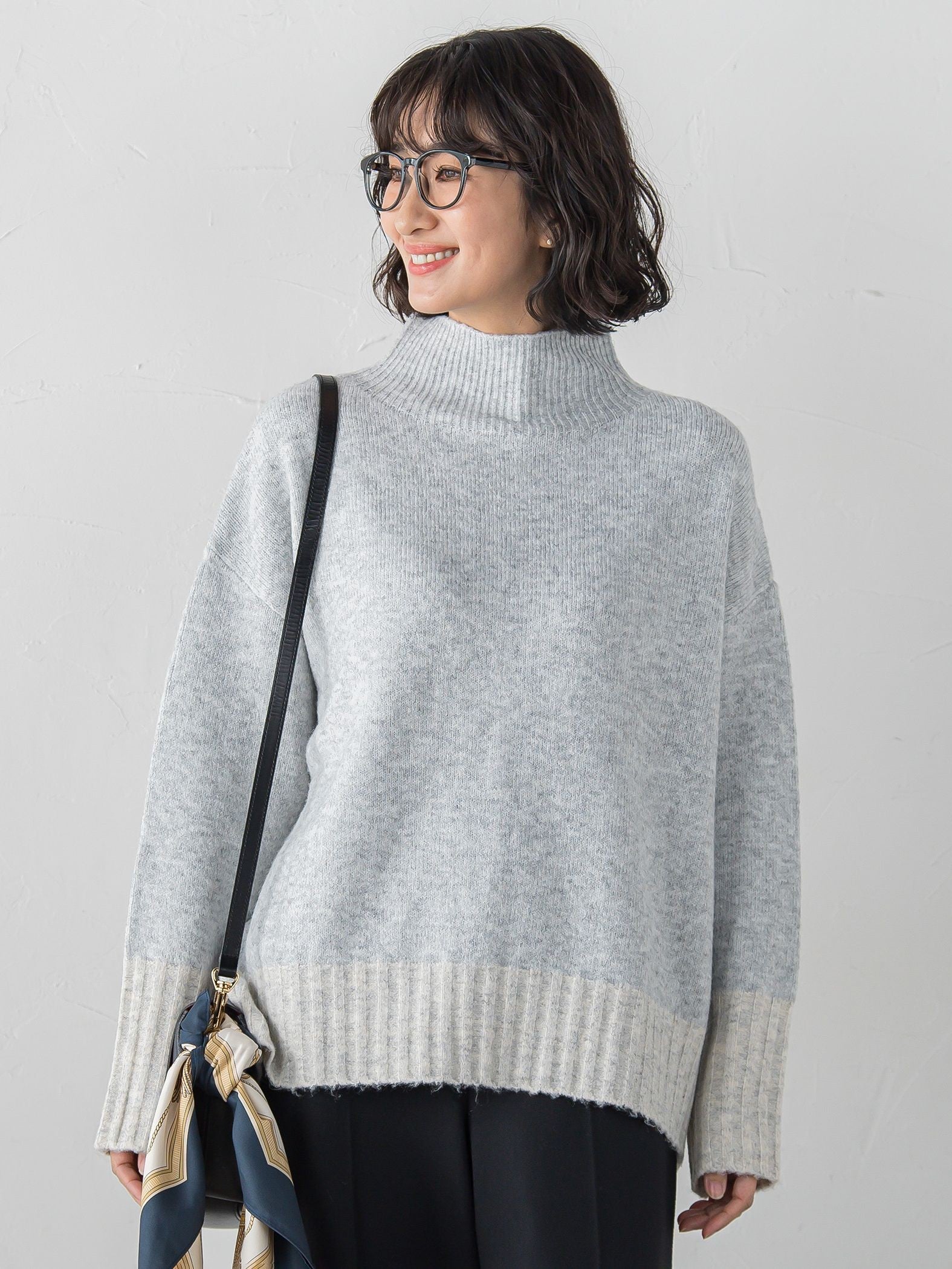 【WEB限定】”ふんわり配色の”もっちりハイネックニット