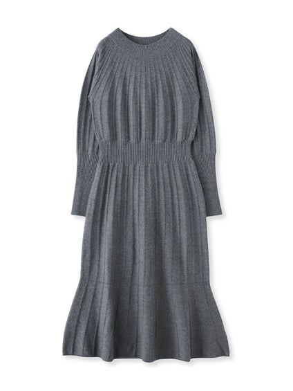 ニットワンピース