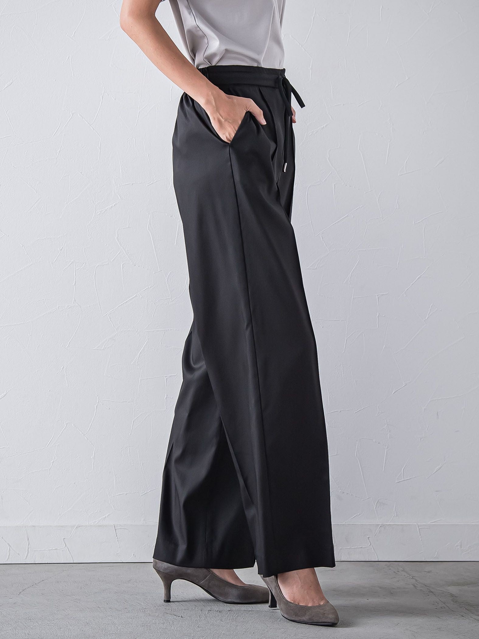 【WEB限定】デニム見えシャンブレーワイドパンツ≪洗濯機で洗える≫