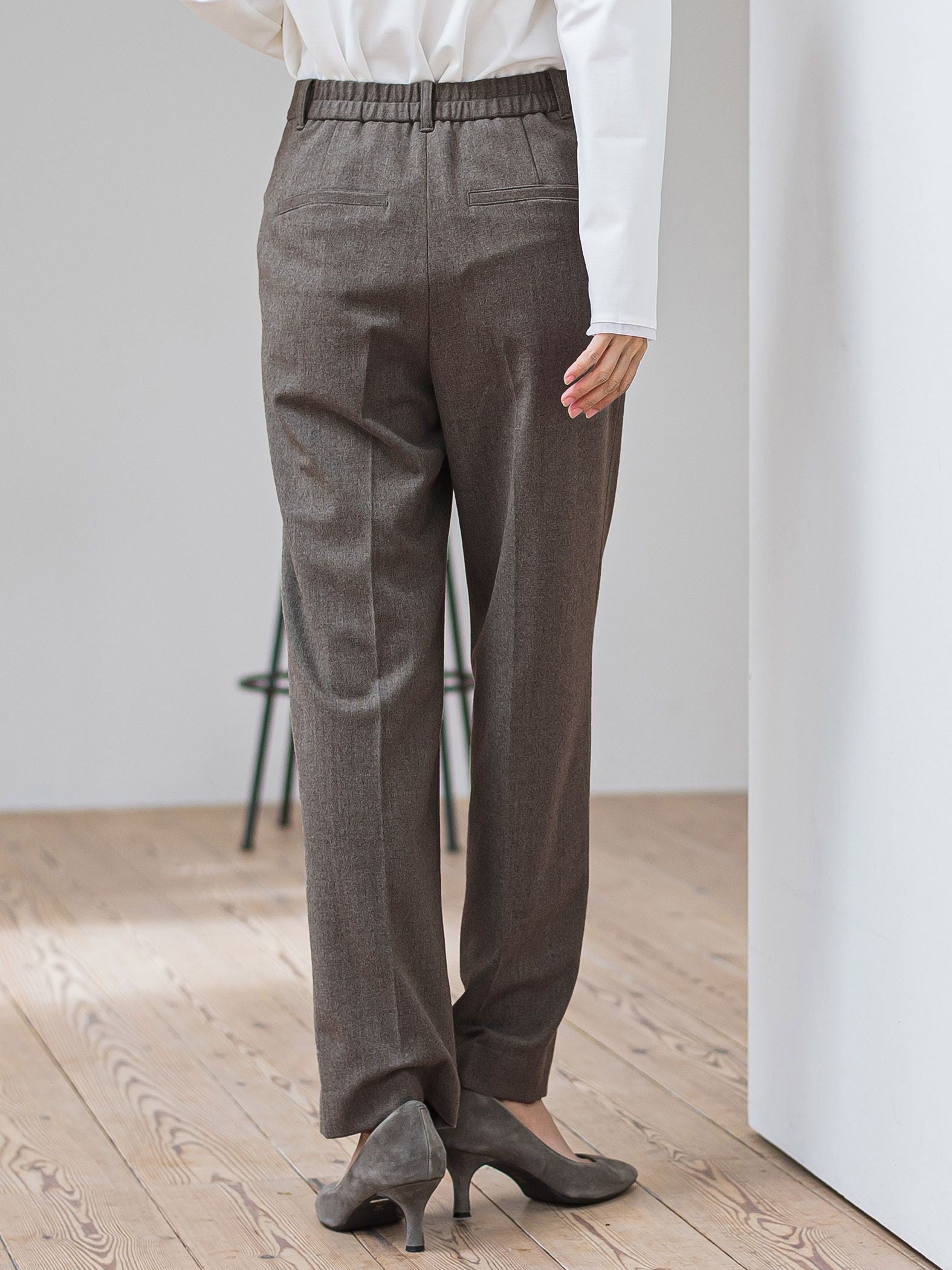 【大きいサイズ】ピクシエスタストレートパンツ≪洗濯機で洗える≫