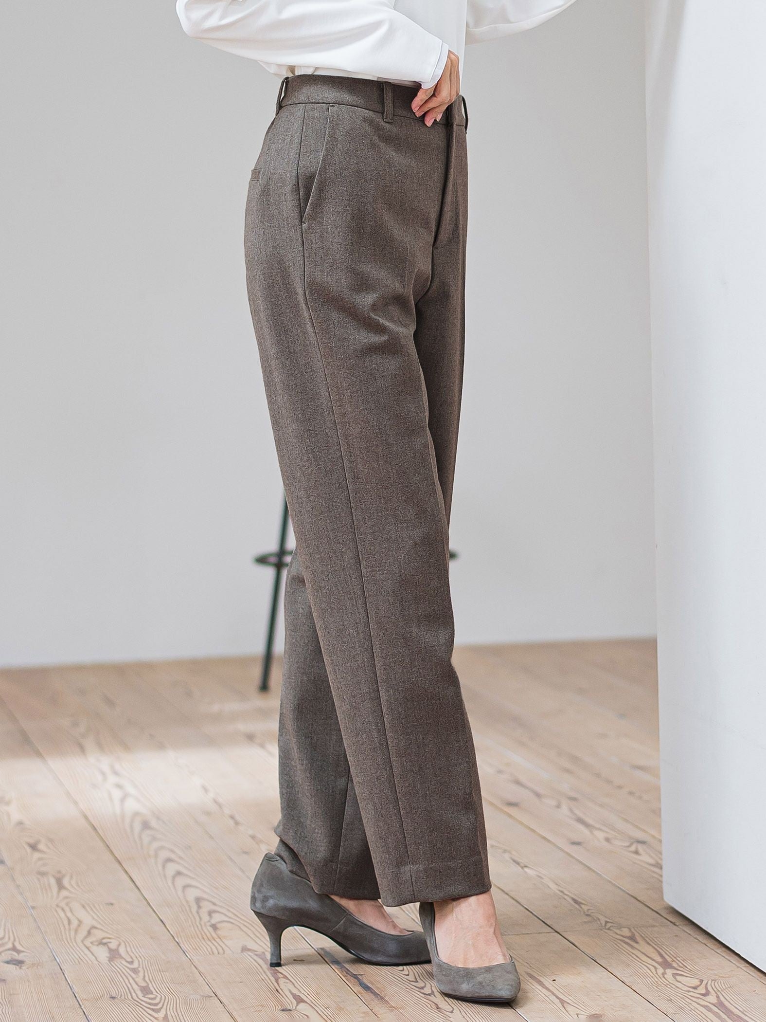 【大きいサイズ】ピクシエスタストレートパンツ≪洗濯機で洗える≫