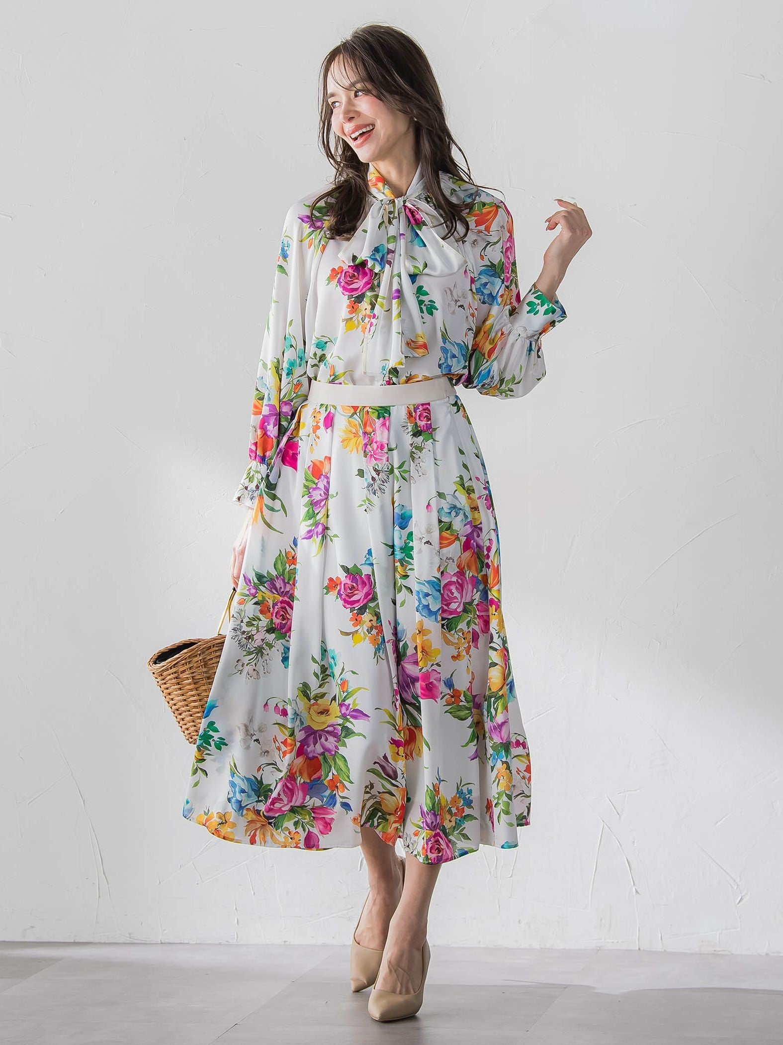 ビッグフラワーブーケスカート