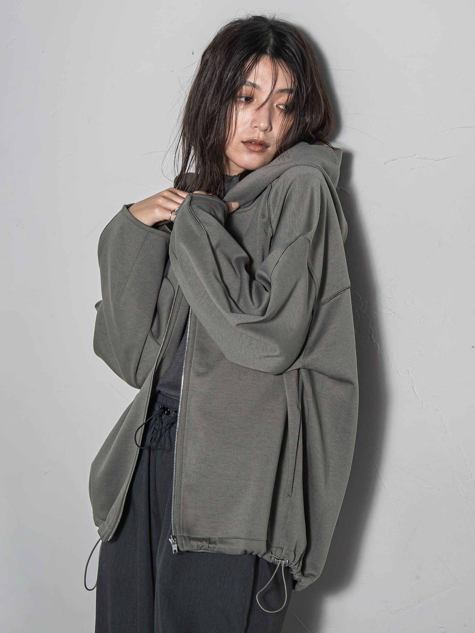 【WEB限定】フードジップダンボールパーカー≪手洗い可能≫