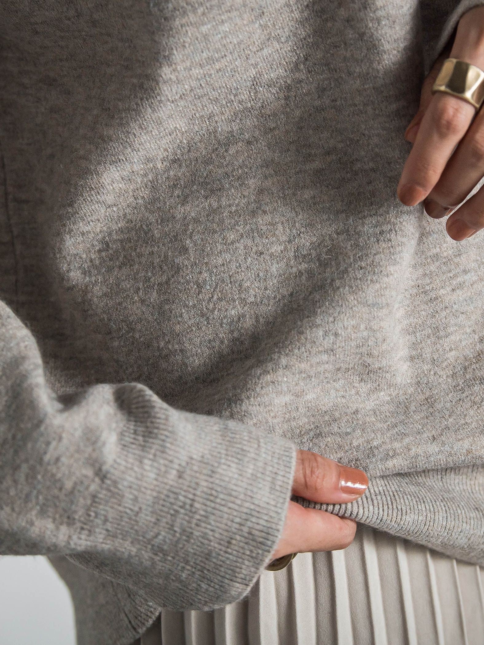 【ふわもち】Vネックニット≪洗濯機で洗える≫