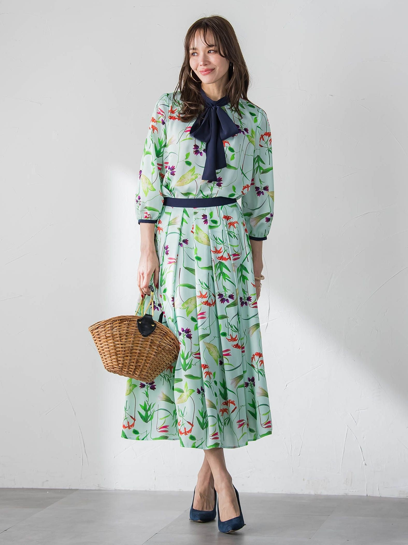 【KEITA KAWASAKI × Viaggio Bluコラボ】リリープリントブラウス