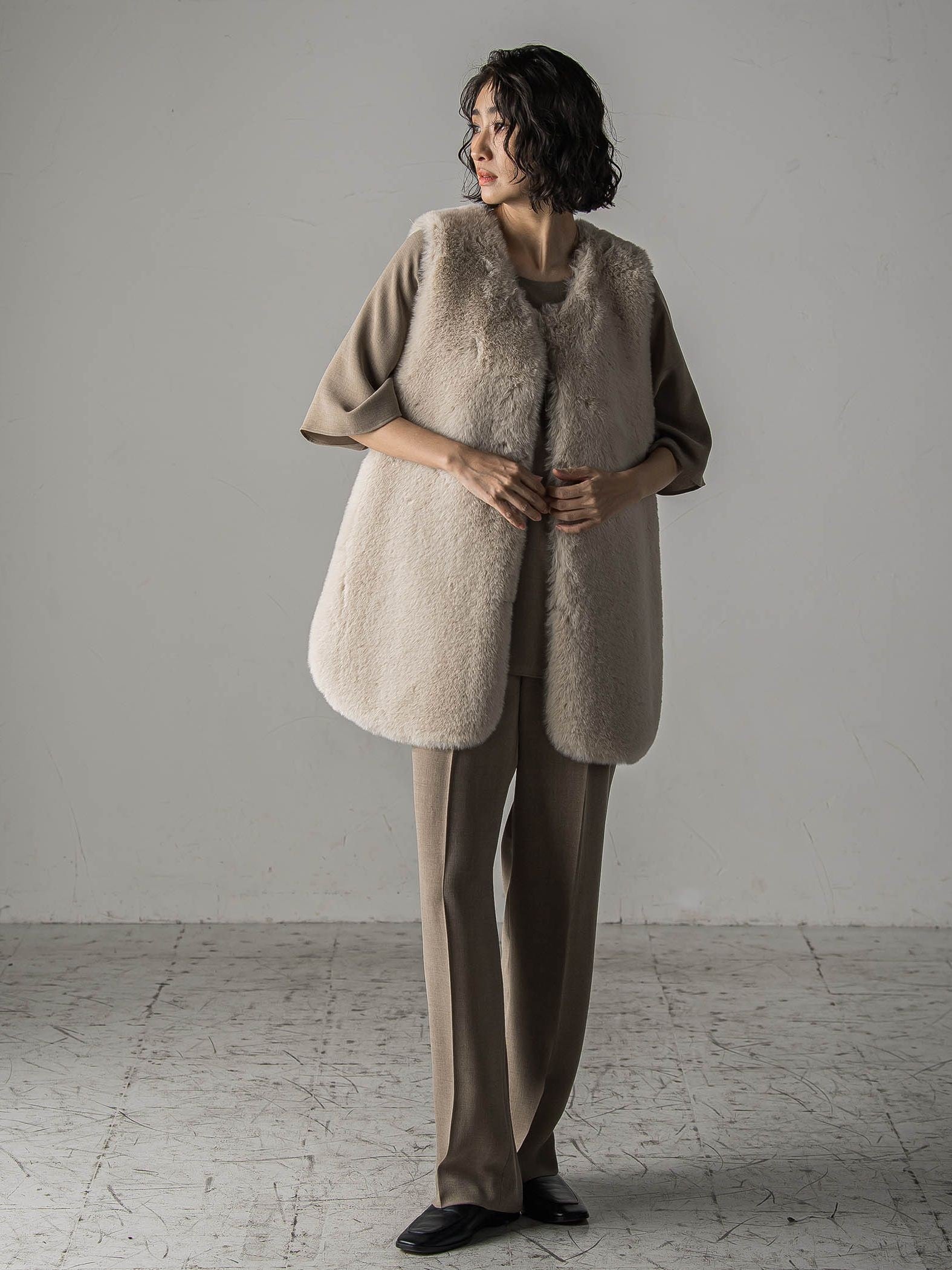 【biyori】”表も裏も主役”リバーシブルフェイクファーベスト