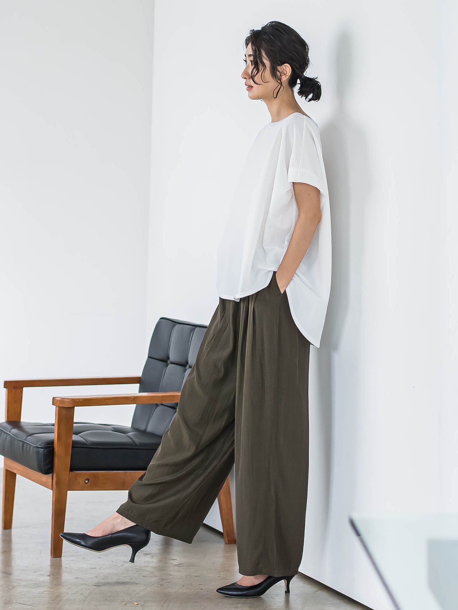 【WEB限定】ゆったりシルエットカットソー≪洗濯機で洗える≫