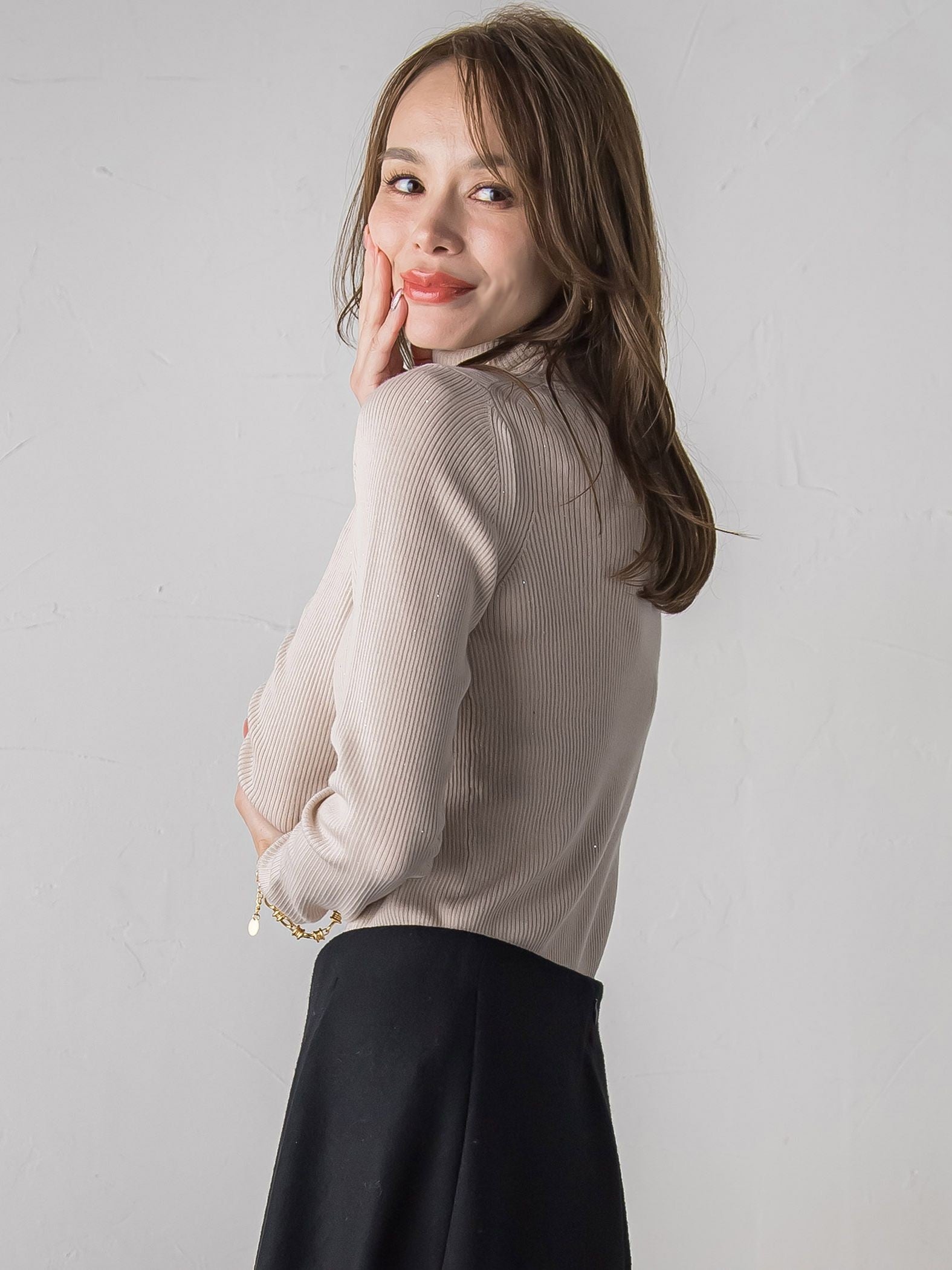 【新色追加】スパンコールリブタートルニット