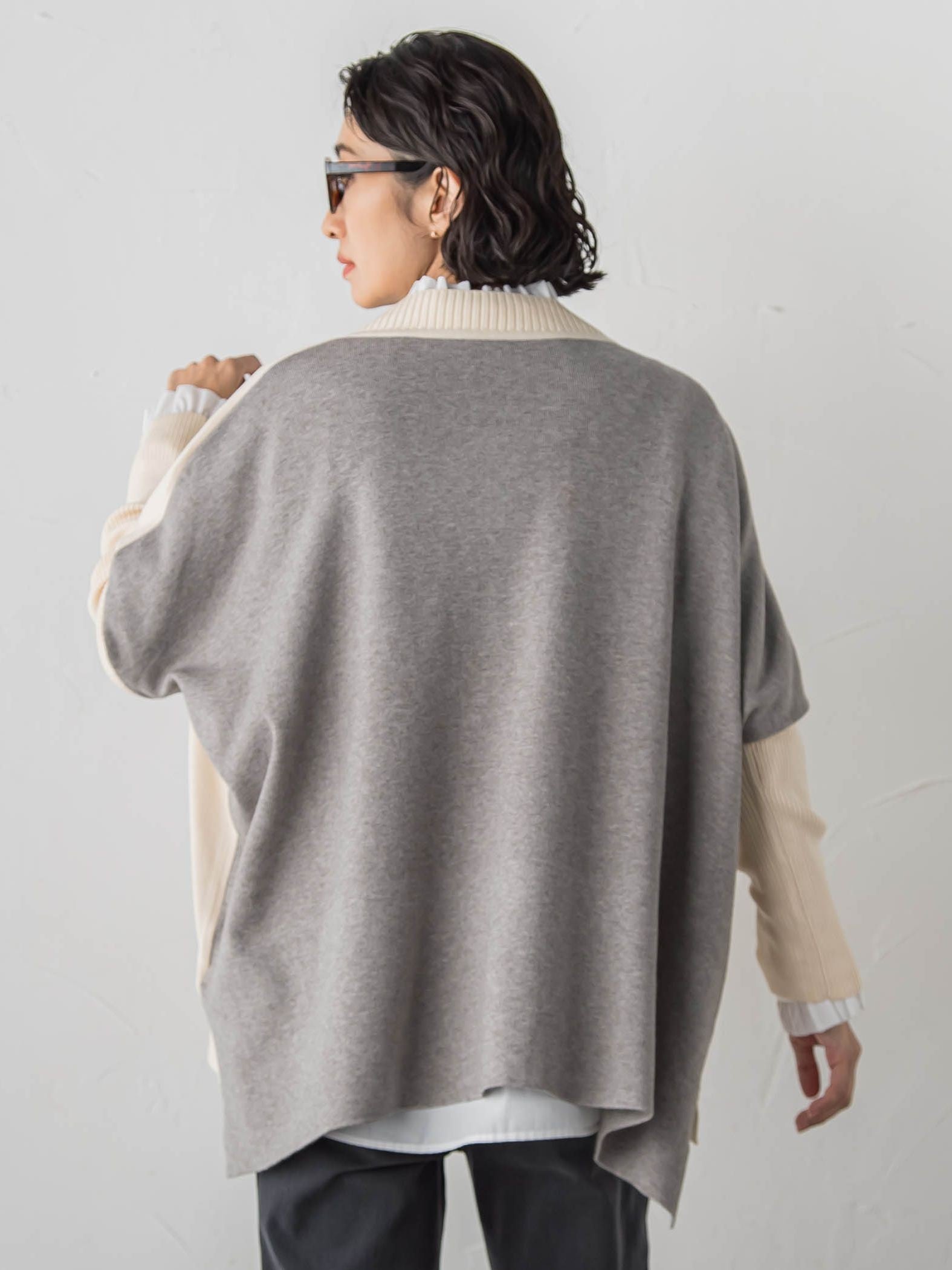 【WEB限定】”前後で印象が変わる”ドルマンバイカラーニット