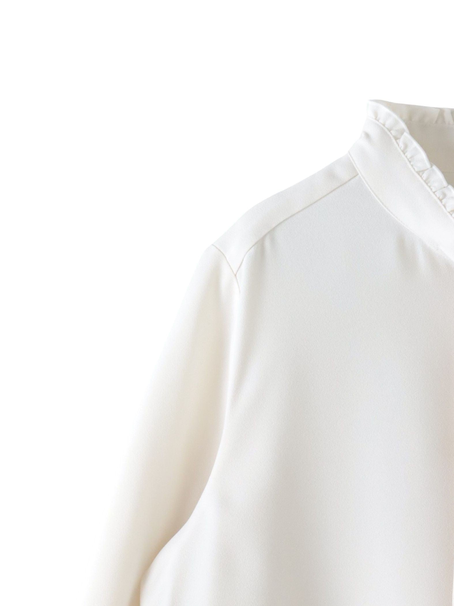 フリルネックボウタイブラウス≪洗濯機で洗える≫