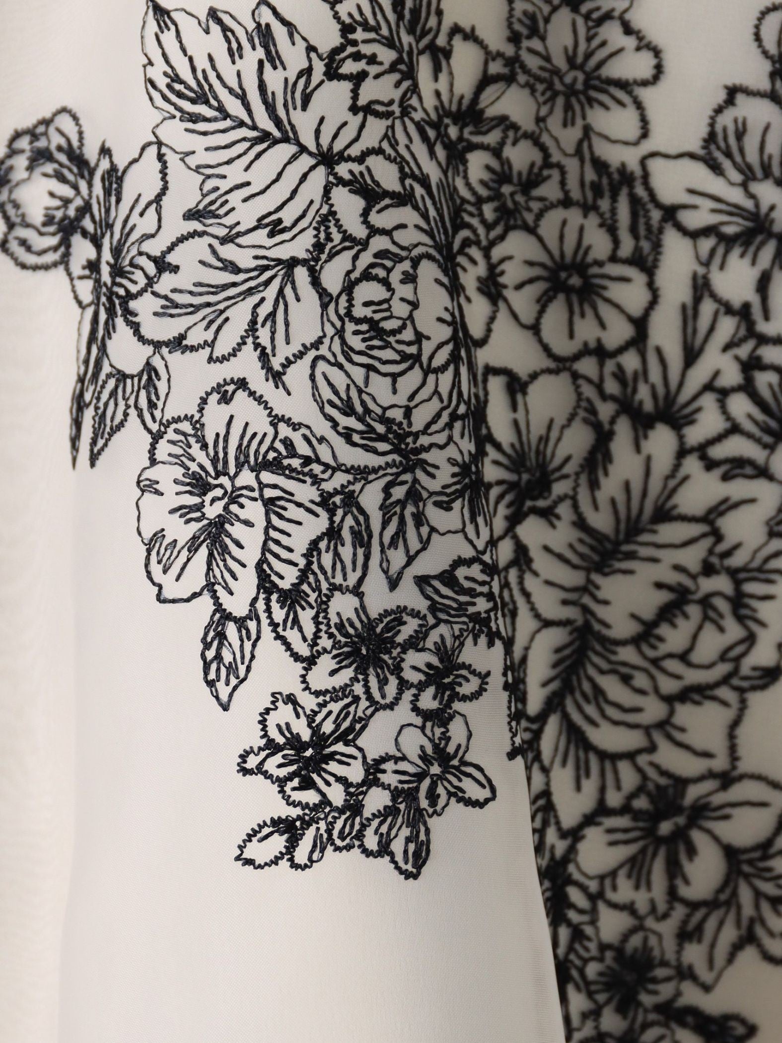 ブーケ刺繍オーガンジースカート