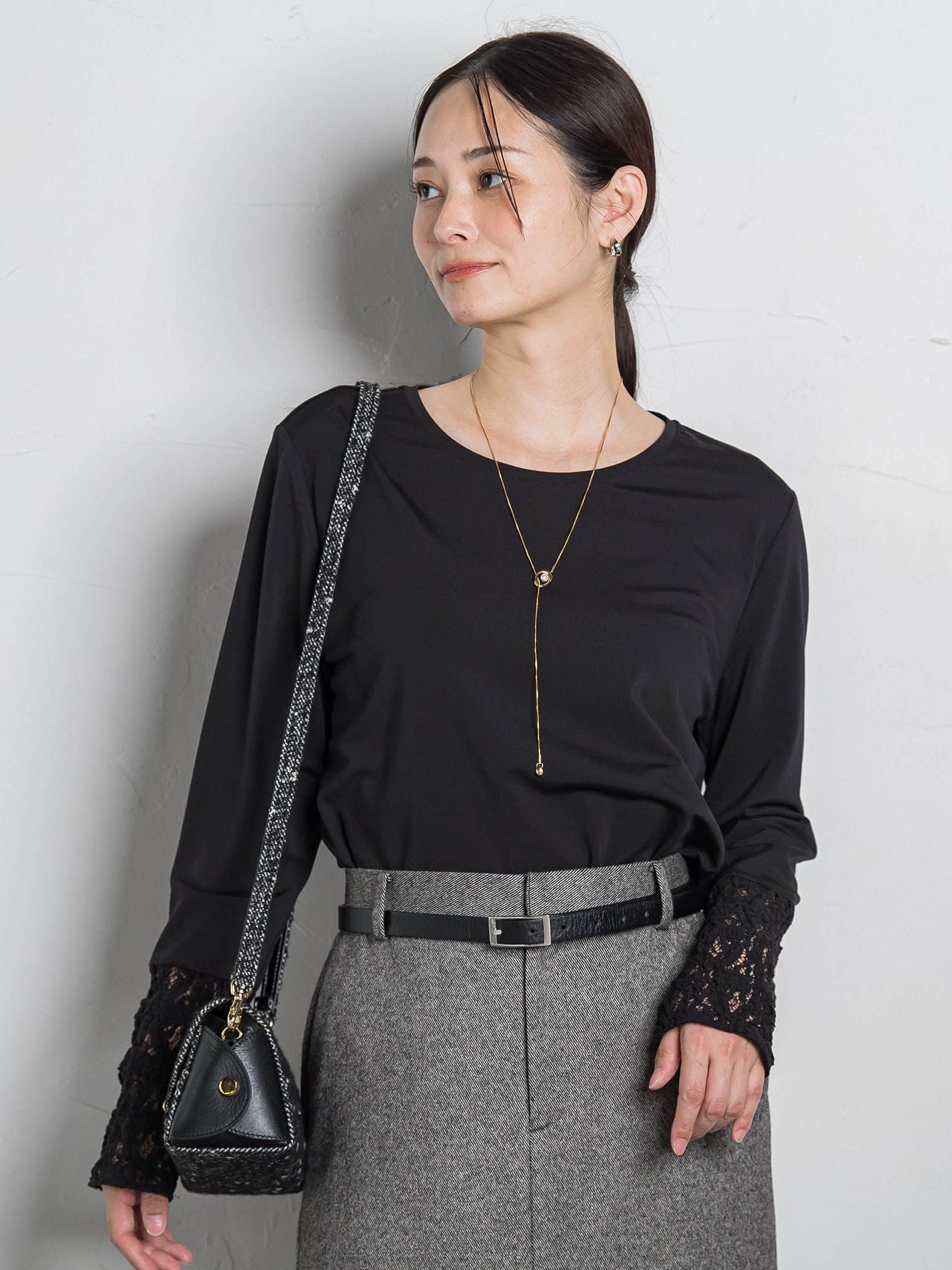 袖レースインナーカットソー