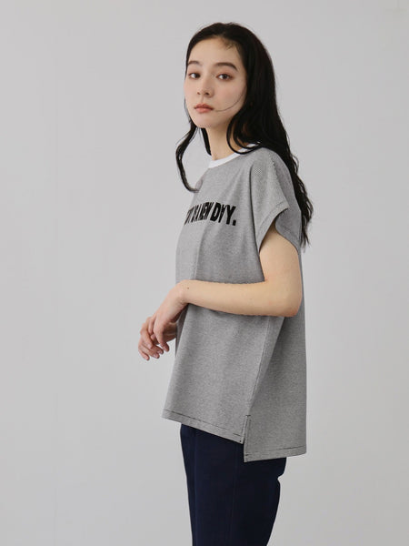 ナローボーダーステートメントTシャツ | QUEENS COURT（クイーンズ