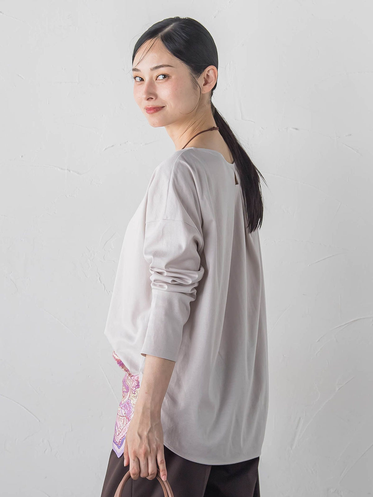 【WEB限定】≪背中美人革命/動画あり≫汗染み軽減バックポイントロンT