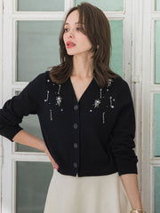 Vネックビジューカーディガン≪手洗い可能≫