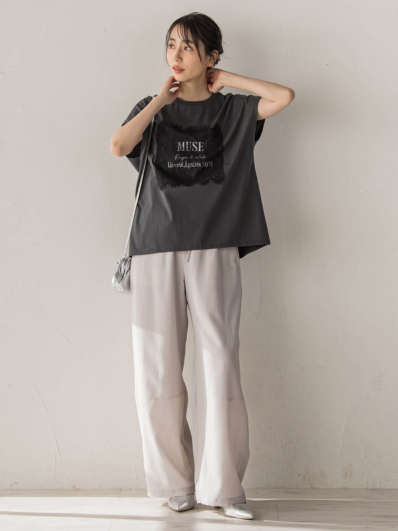 レースたたき付けプリントTシャツ