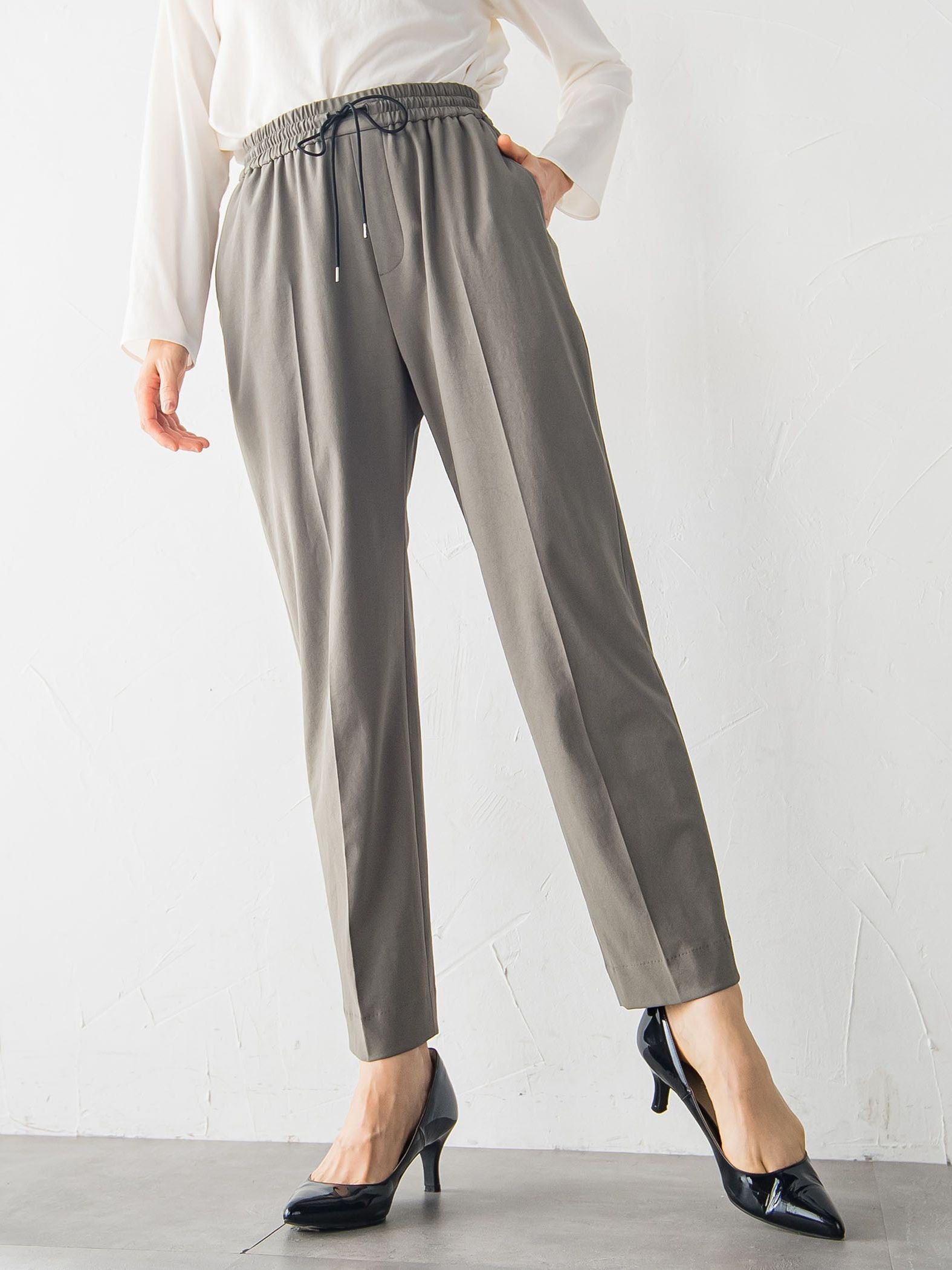 【追加生産】【WEB限定】Active Beautyテーパードパンツ≪13号・15号あり/洗濯機で洗える≫