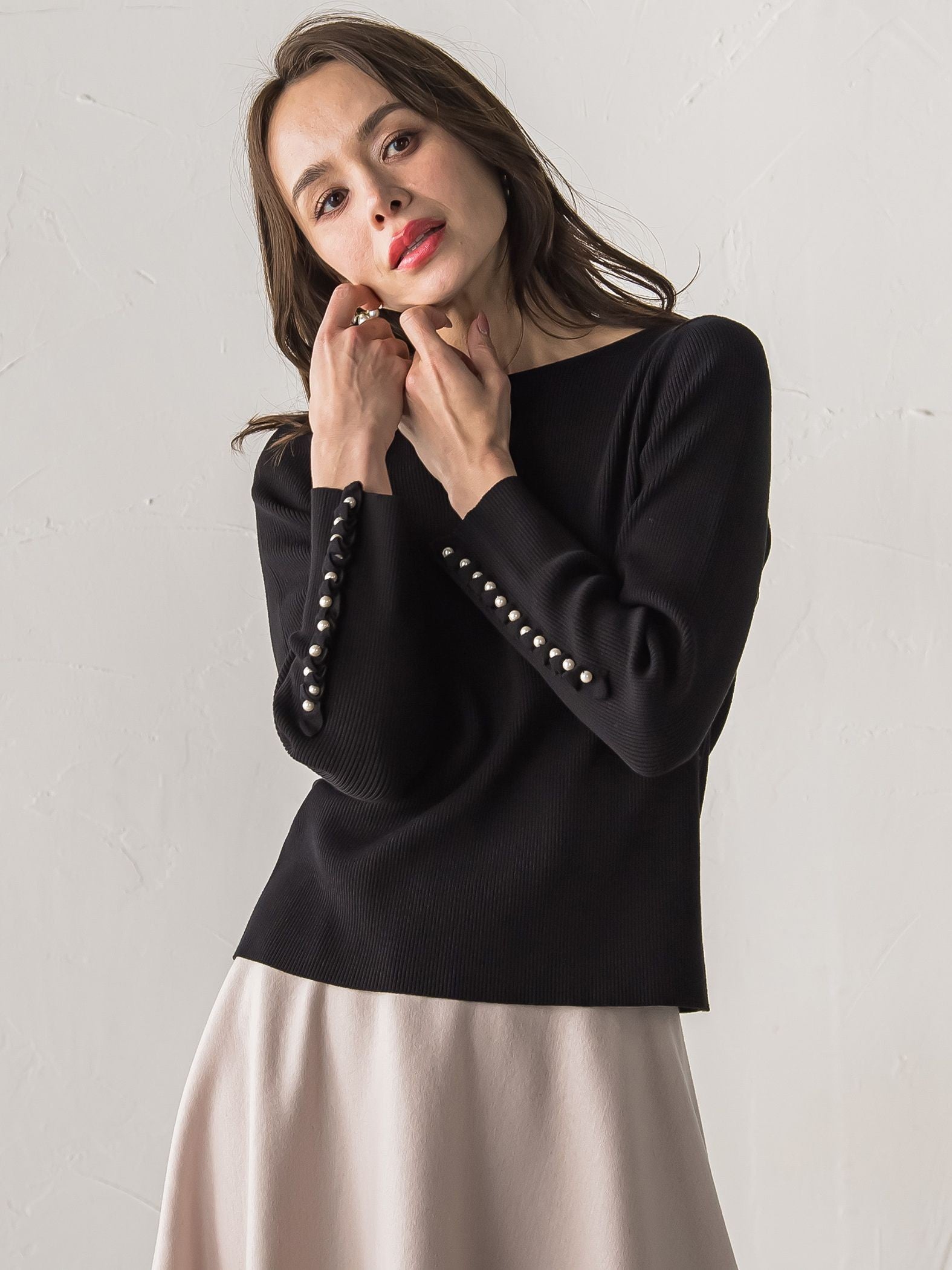 袖フリルパールリブニット