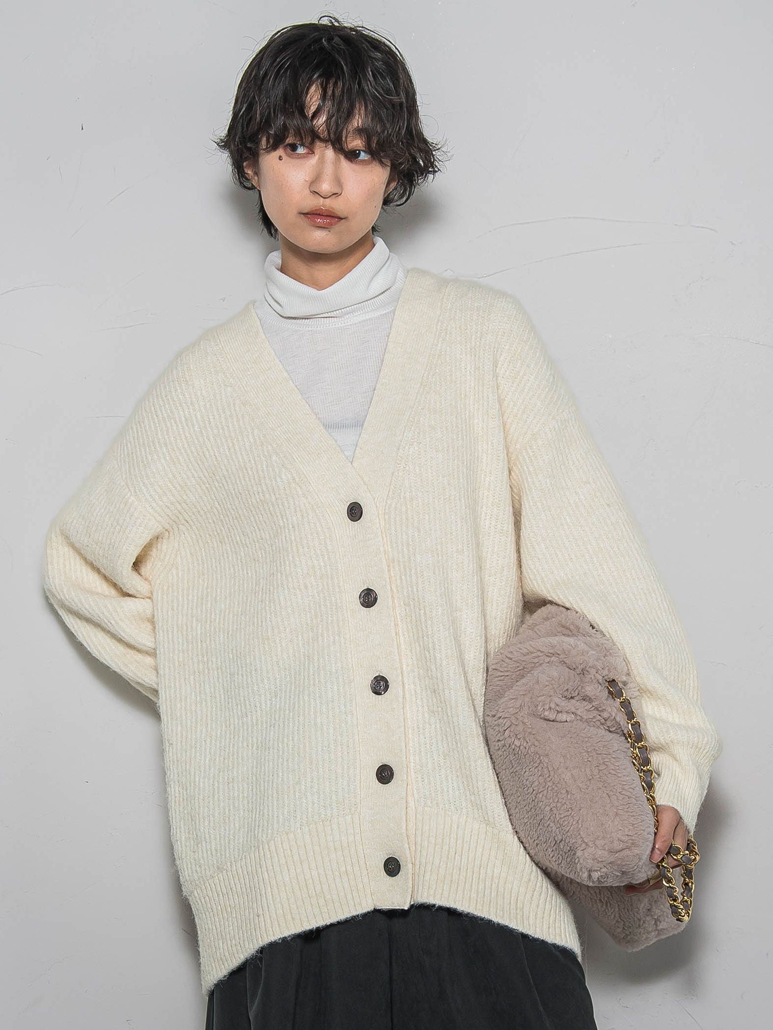 【新色追加】フラッフィーVネックニットカーディガン≪手洗い可能≫