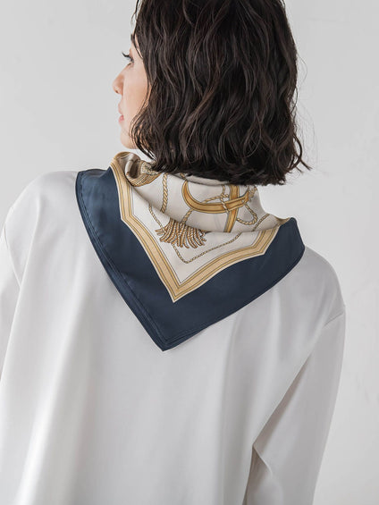 タッセル柄スカーフ