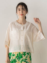 【WEB限定】シアーサテンバンドカラーブラウス
