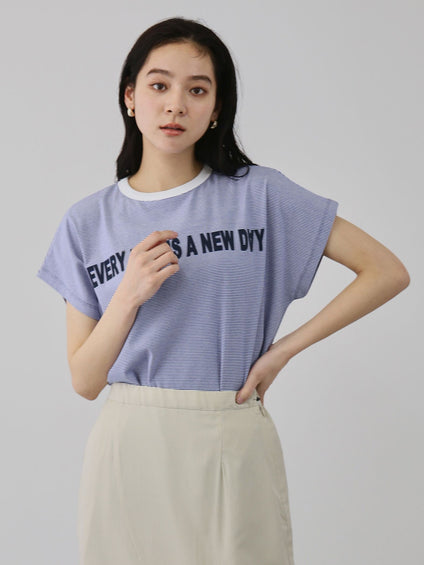 ナローボーダーステートメントTシャツ