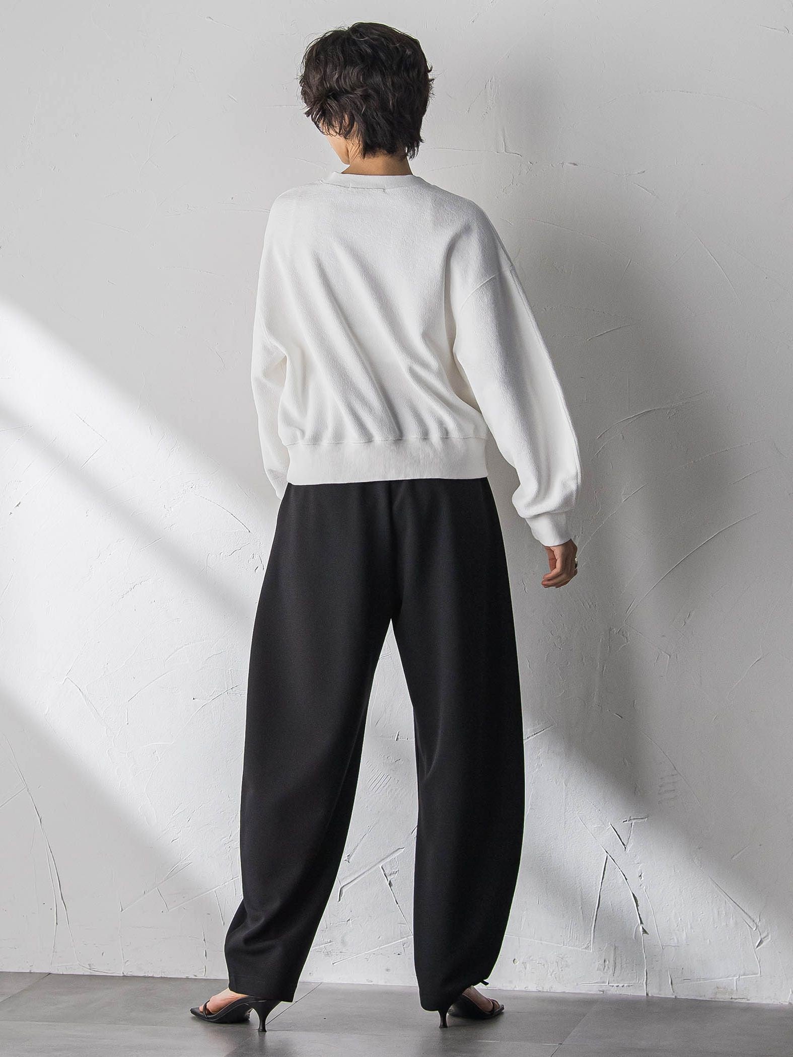 フラワーモチーフプルオーバー≪洗濯機で洗える≫